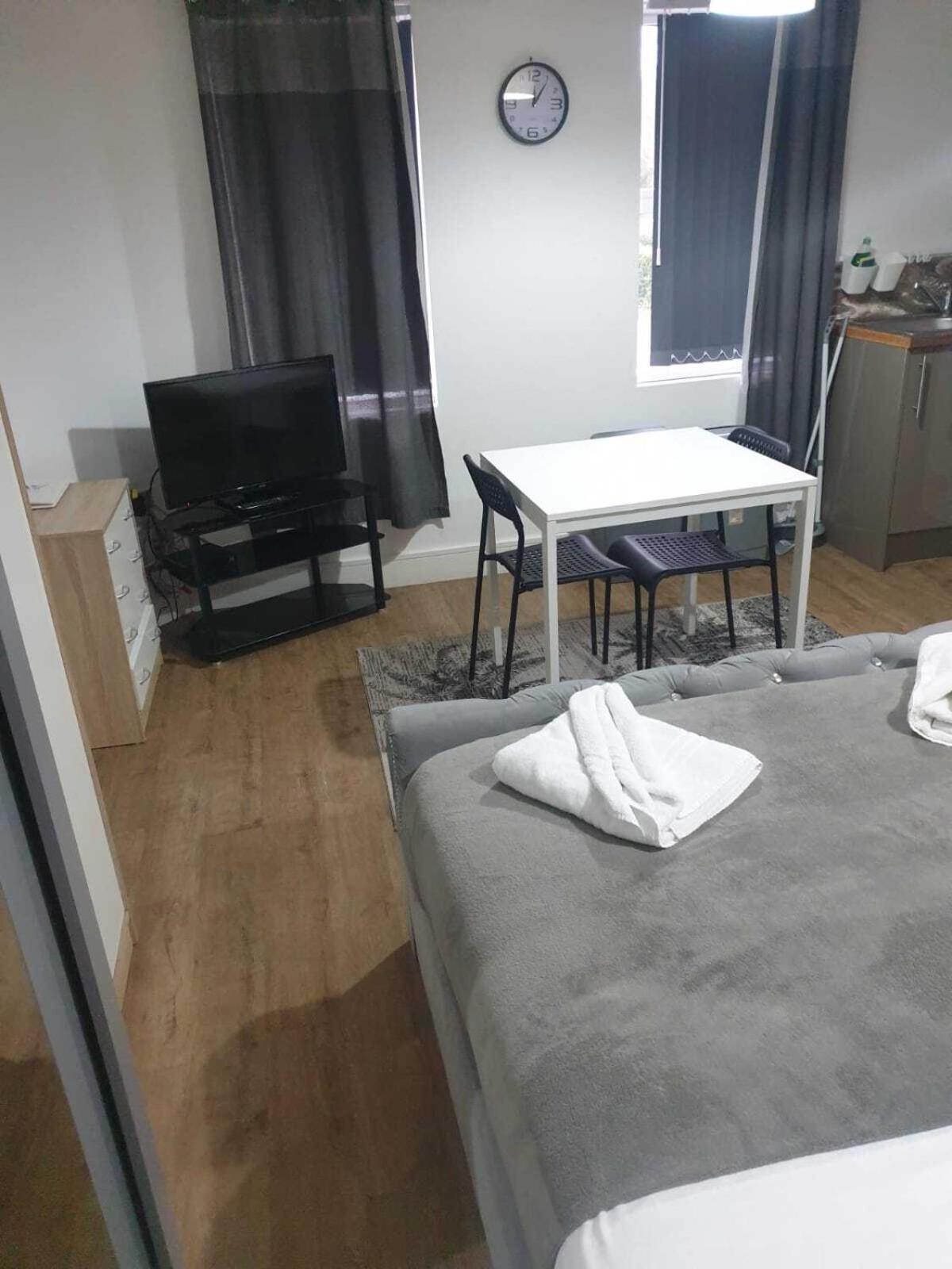 Sav Apartments Regent Leicester Phòng bức ảnh